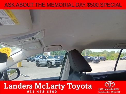 Used 2022 Toyota RAV4 LE AWD/4WD image 14