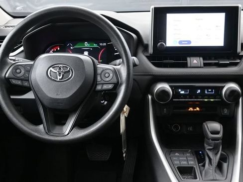 Used 2023 Toyota RAV4 LE AWD/4WD image 21