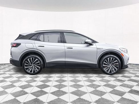 Certified 2025 Volkswagen ID.4 Pro AWD/4WD image 11