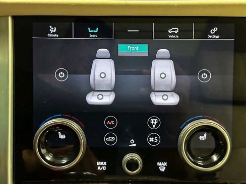 Used 2019 Land Rover Range Rover Supercharged AWD/4WD image 34