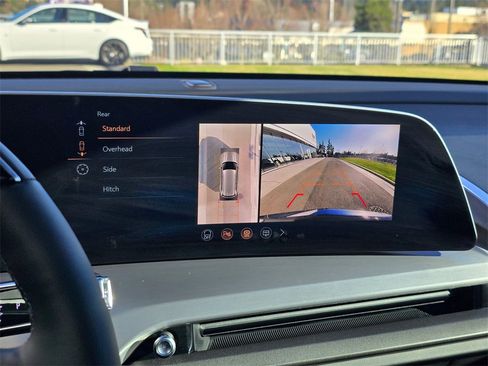 Certified 2026 Cadillac Vistiq Sport image 24