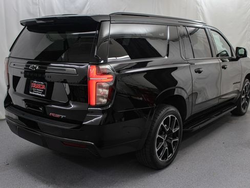 Used 2021 Chevrolet Suburban RST w/ Luxury Package AWD/4WD image 12