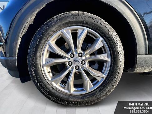 Used 2023 Ford Explorer Limited w/ Equipment Group 301A image 31