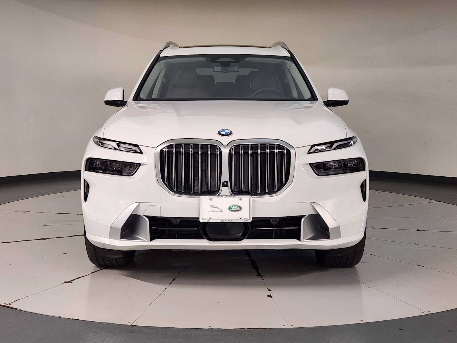 Used 2026 BMW X7 xDrive40i AWD/4WD image 9