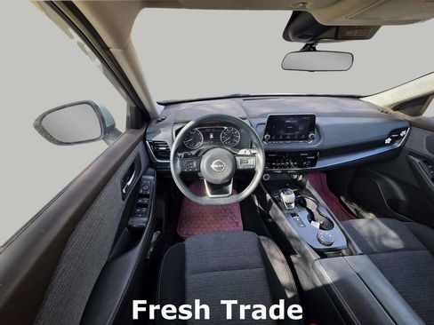 Used 2022 Nissan Rogue SV image 11