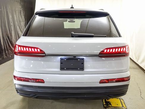 Used 2022 Audi Q7 2.0T Premium w/ Convenience Package image 6