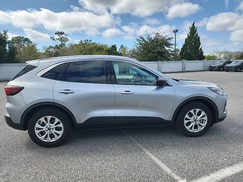 Used 2024 Ford Escape Active image 5