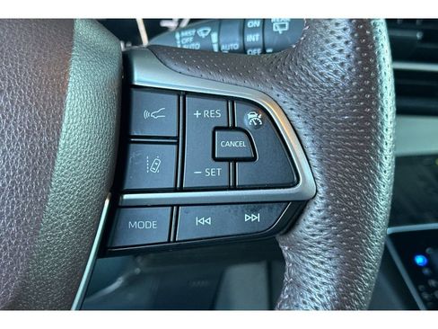 Certified 2023 Toyota Sienna Platinum image 29