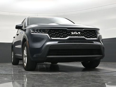Used 2023 Kia Sorento LX FWD image 26
