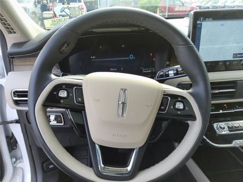 New 2026 Lincoln Corsair Grand Touring AWD/4WD image 31