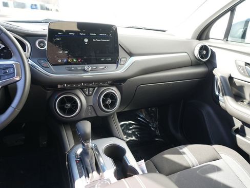 Used 2023 Chevrolet Blazer LT image 22