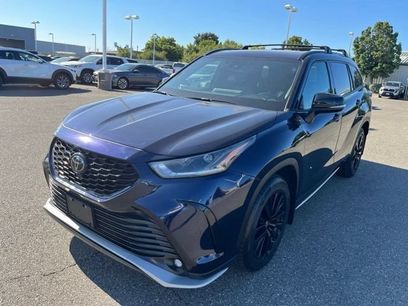 Used 2024 Toyota Highlander XSE