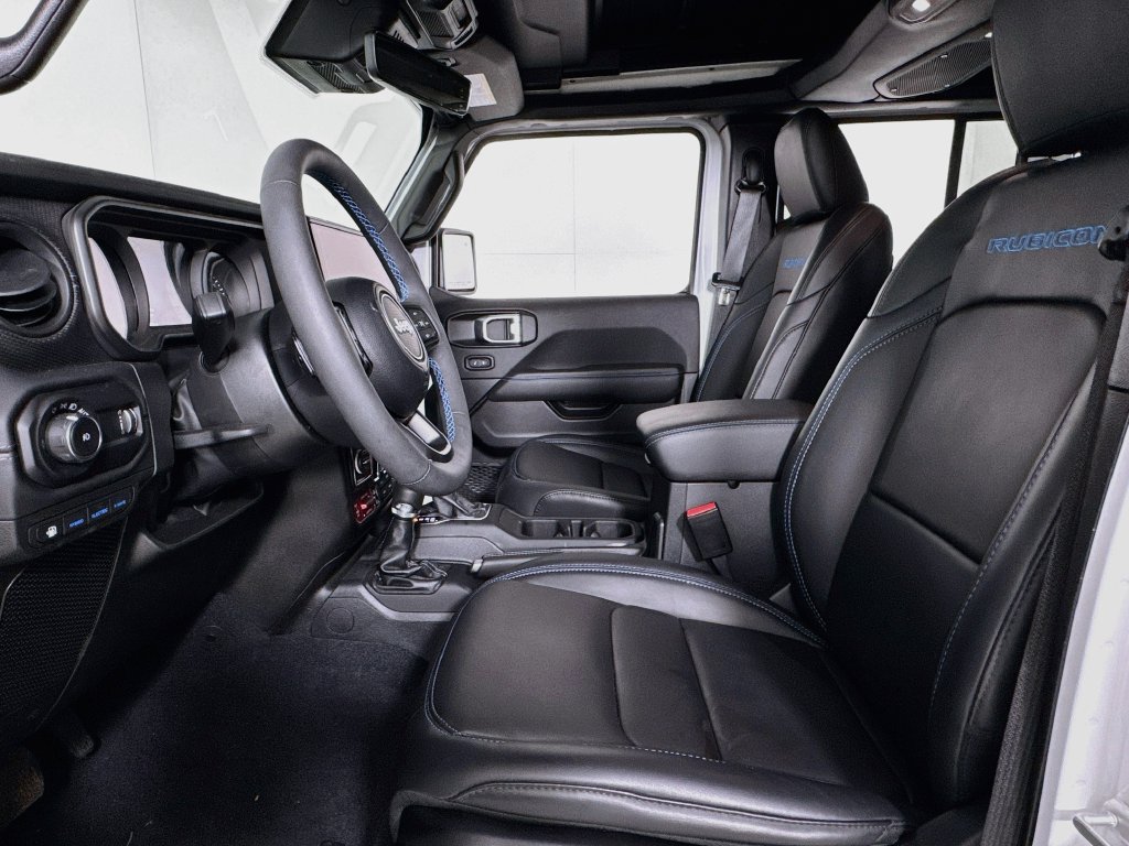 Used 2024 Jeep Wrangler Unlimited Rubicon 4xe AWD/4WD image 13