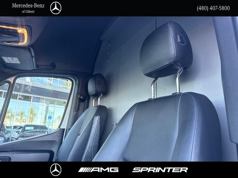 Used 2024 Mercedes-Benz Sprinter 2500 w/ Acoustic Package image 22