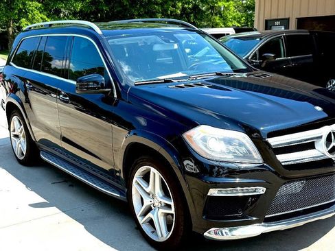 Used 2014 Mercedes-Benz GL 550 4MATIC image 14