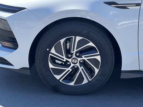 Certified 2026 Hyundai Sonata Blue FWD image 13