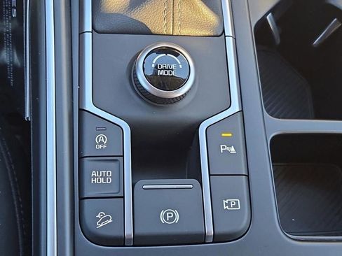 New 2026 Kia Sorento S w/ S Panoramic Sunroof Package FWD image 32