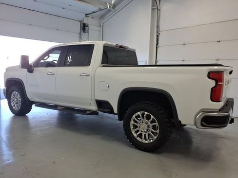 Used 2025 Chevrolet Silverado 2500 LTZ w/ LTZ Convenience Package AWD/4WD image 6