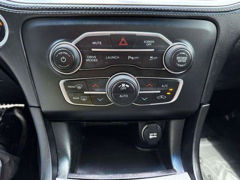 Used 2022 Dodge Charger Scat Pack RWD image 31