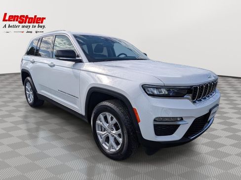 Used 2023 Jeep Grand Cherokee Limited AWD/4WD image 7