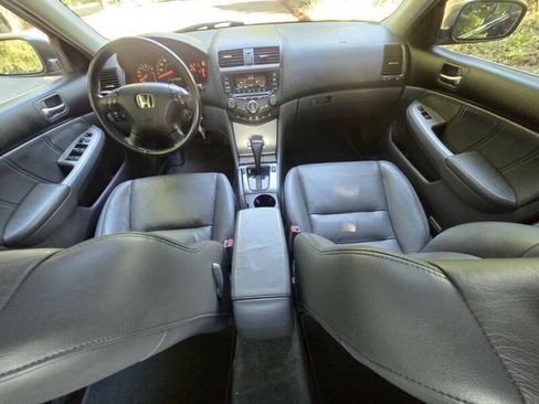 Used 2004 Honda Accord EX image 12