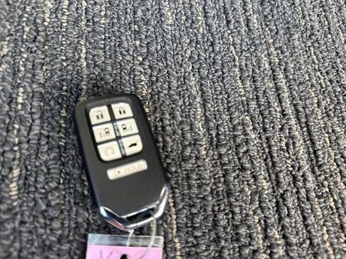 Used 2023 Honda Odyssey EX-L image 51