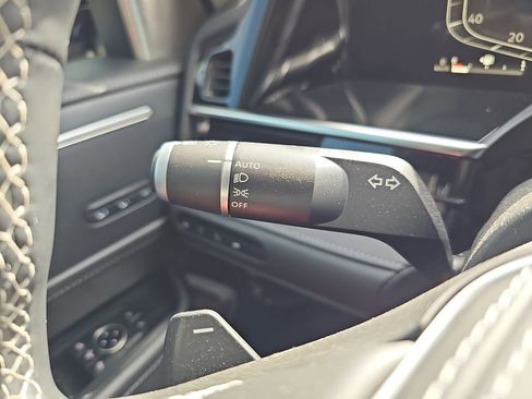 Used 2025 INFINITI QX80 Sensory image 31