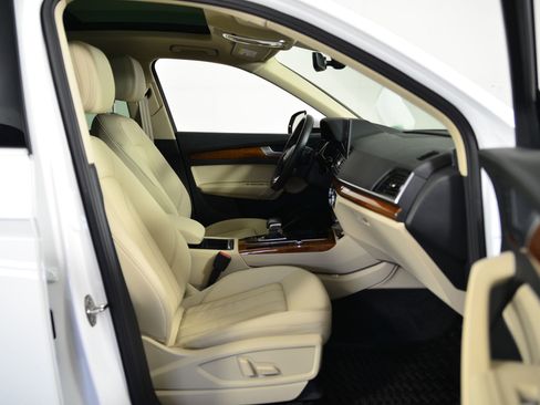 Used 2022 Audi Q5 2.0T Premium image 19