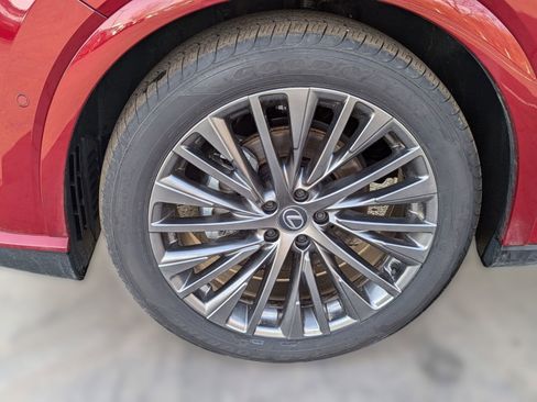 Certified 2025 Lexus RX 350 w/ Luxury Package image 12