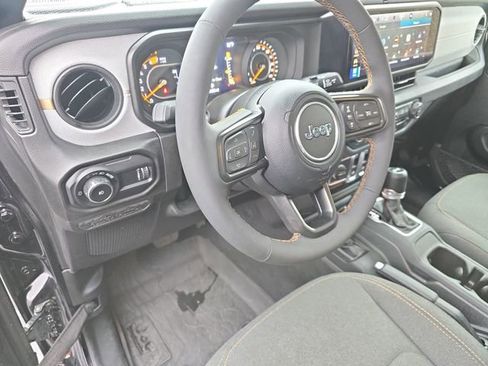 Used 2024 Jeep Wrangler Sport S image 17