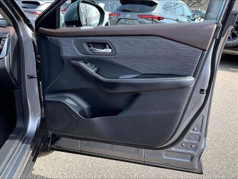 Certified 2023 Nissan Rogue SV AWD/4WD image 12