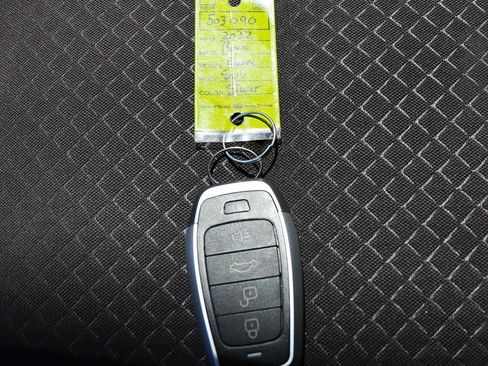 Used 2022 Buick Encore Preferred AWD/4WD image 58