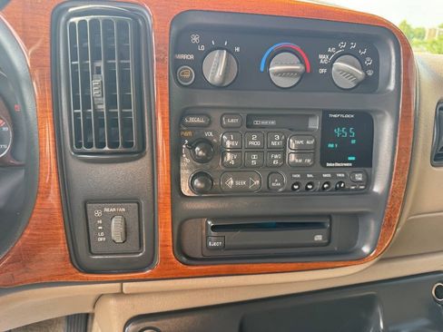 Used 1997 Chevrolet Express 1500 RWD image 13
