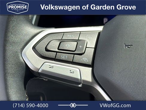 Used 2023 Volkswagen Tiguan SE FWD image 18