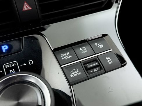 Used 2023 Subaru Solterra AWD image 9