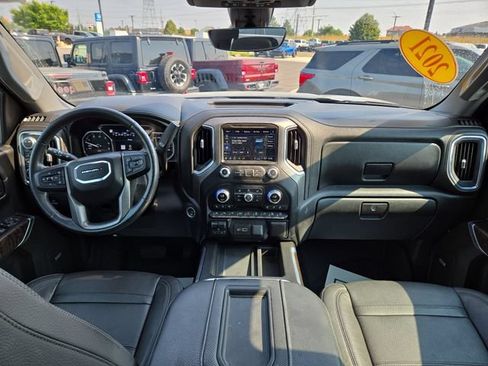 Used 2021 GMC Sierra 1500 Denali w/ Denali Ultimate Package AWD/4WD image 3