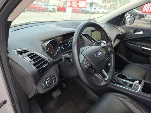 Used 2017 Ford Escape Titanium image 24