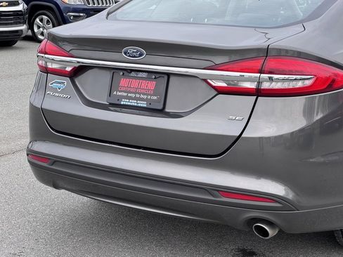 Used 2017 Ford Fusion SE image 33