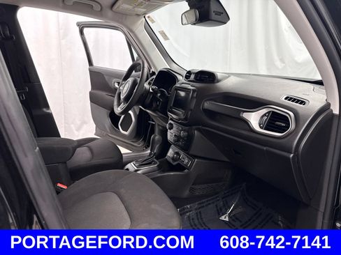 Used 2021 Jeep Renegade Sport w/ Sport Appearance Group AWD/4WD image 24