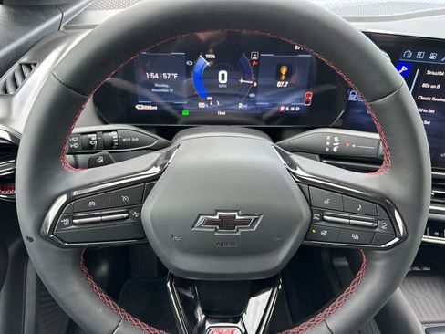 New 2026 Chevrolet Equinox EV RS image 26