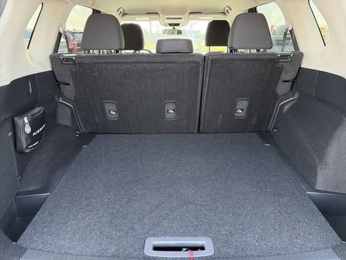 Certified 2024 Nissan Rogue S FWD image 10