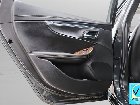 Used 2014 Chevrolet Impala LT image 29