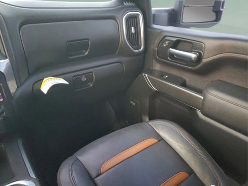 Used 2020 GMC Sierra 2500 AT4 w/ AT4 Premium Package image 15