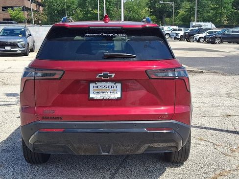 Certified 2025 Chevrolet Equinox RS FWD image 6
