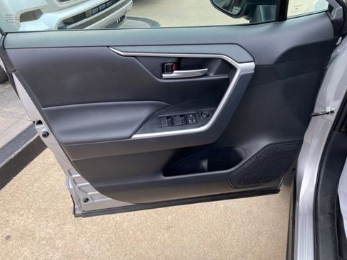 Certified 2025 Toyota RAV4 XLE image 15