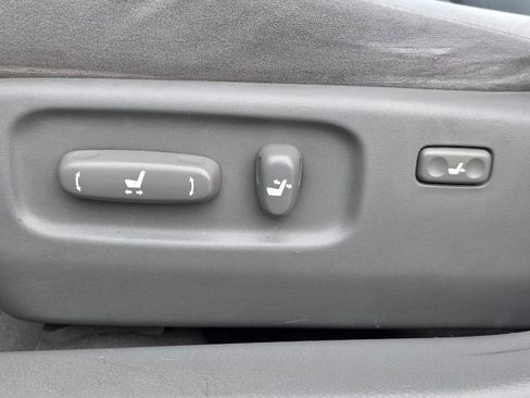Used 2006 Toyota Avalon XL FWD image 18