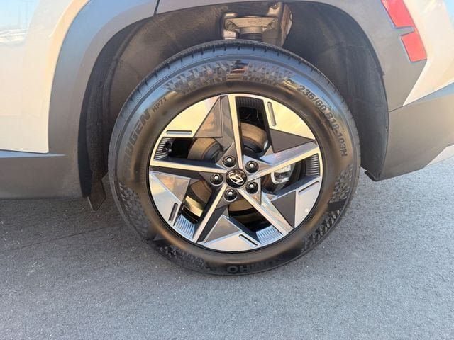 Used 2025 Hyundai Tucson SEL FWD image 9