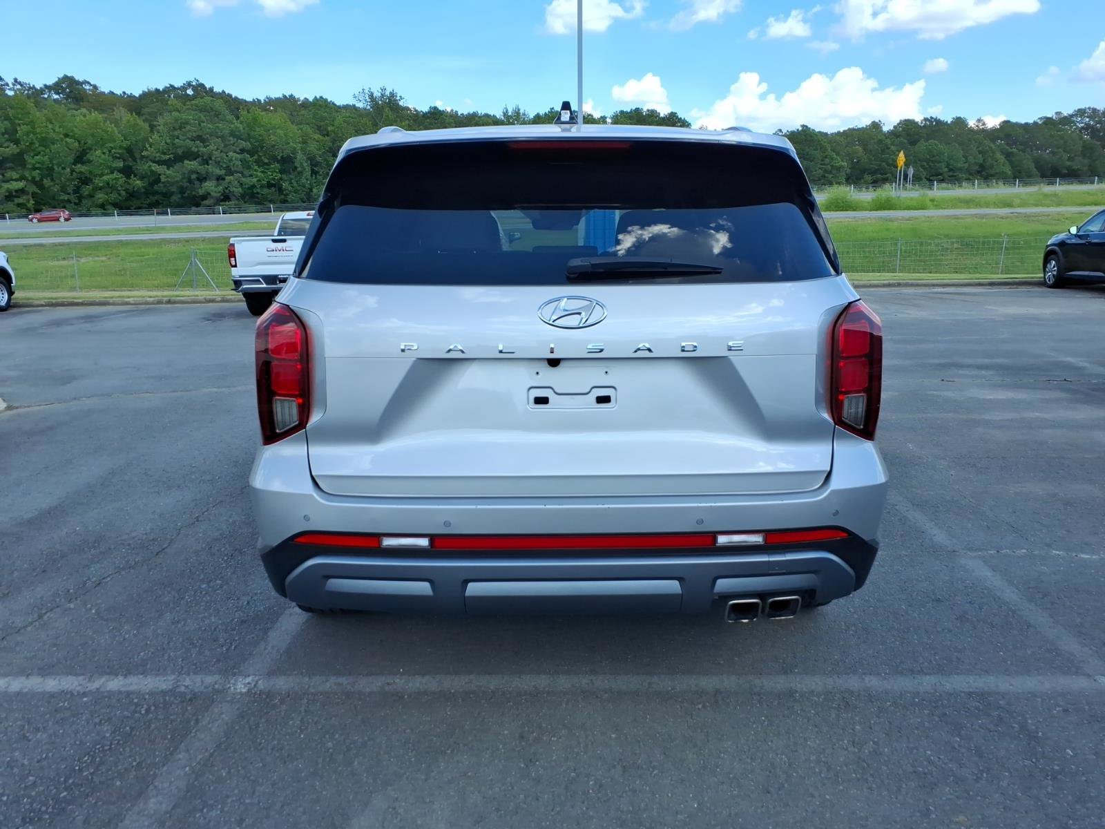 Used 2025 Hyundai Palisade SEL FWD image 4