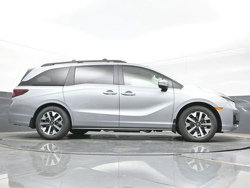 New 2026 Honda Odyssey EX-L image 23