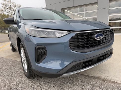 Used 2025 Ford Escape Active w/ Cold Weather Package FWD image 14